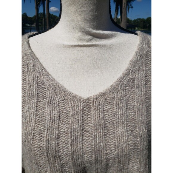 Zara Sweater Womens Medium Beige Chunky Knit Wool Blend Cropped Oversized V-Neck - Picture 5 of 12